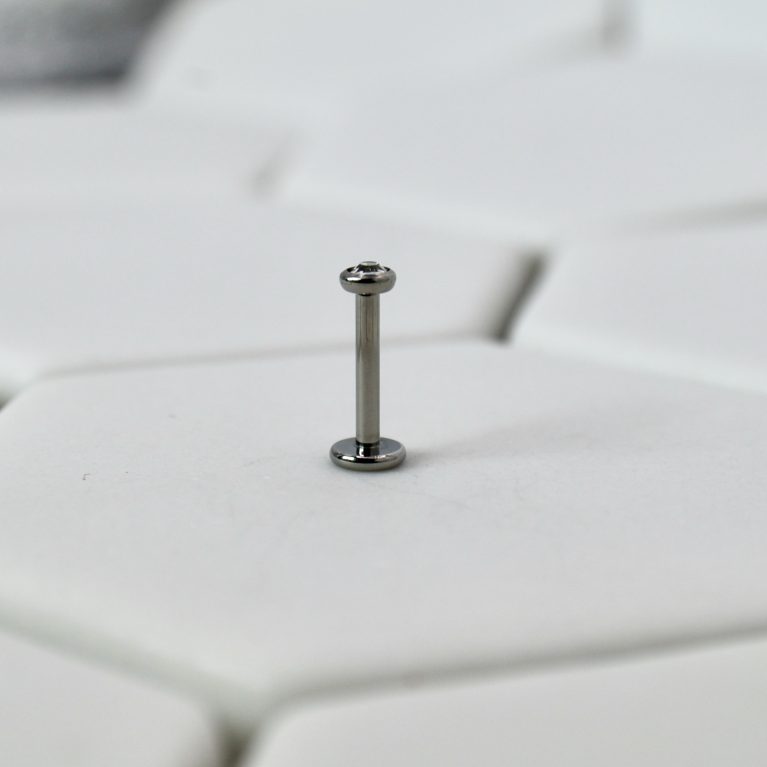Labret 1.2, Titanium ASTM F-136, 8mm,Implant Grade, Gem 3mm/white