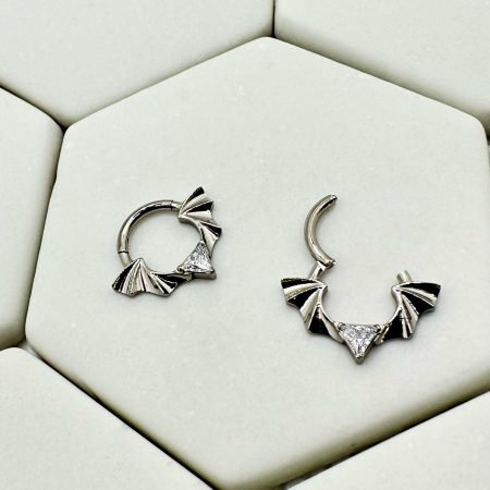 Bat Ring with triangle shape WCZ, hinged ring