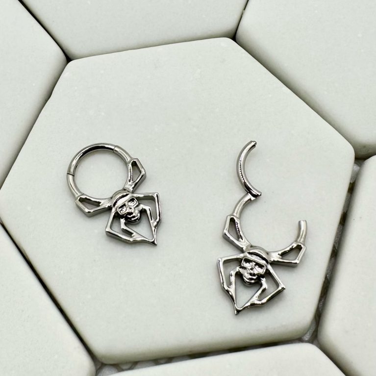 Skull Spider Hinged Ring
