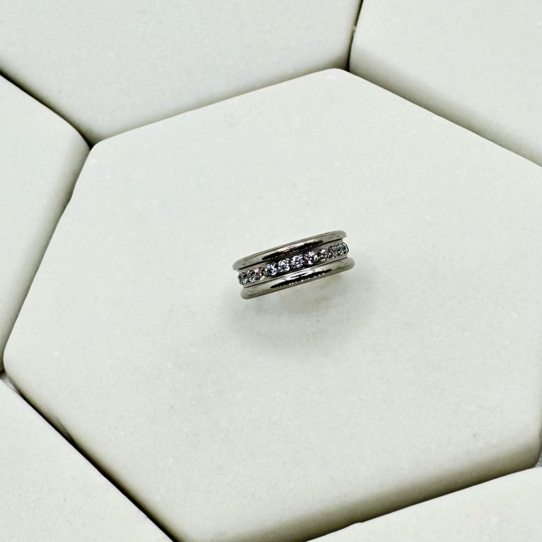 Single Row Pave Ring, hinged ring