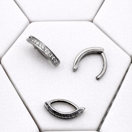 Jewelled Navel Clicker with WCZ